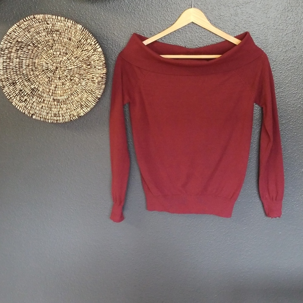 Ivy & Main Off the shoulder sweater